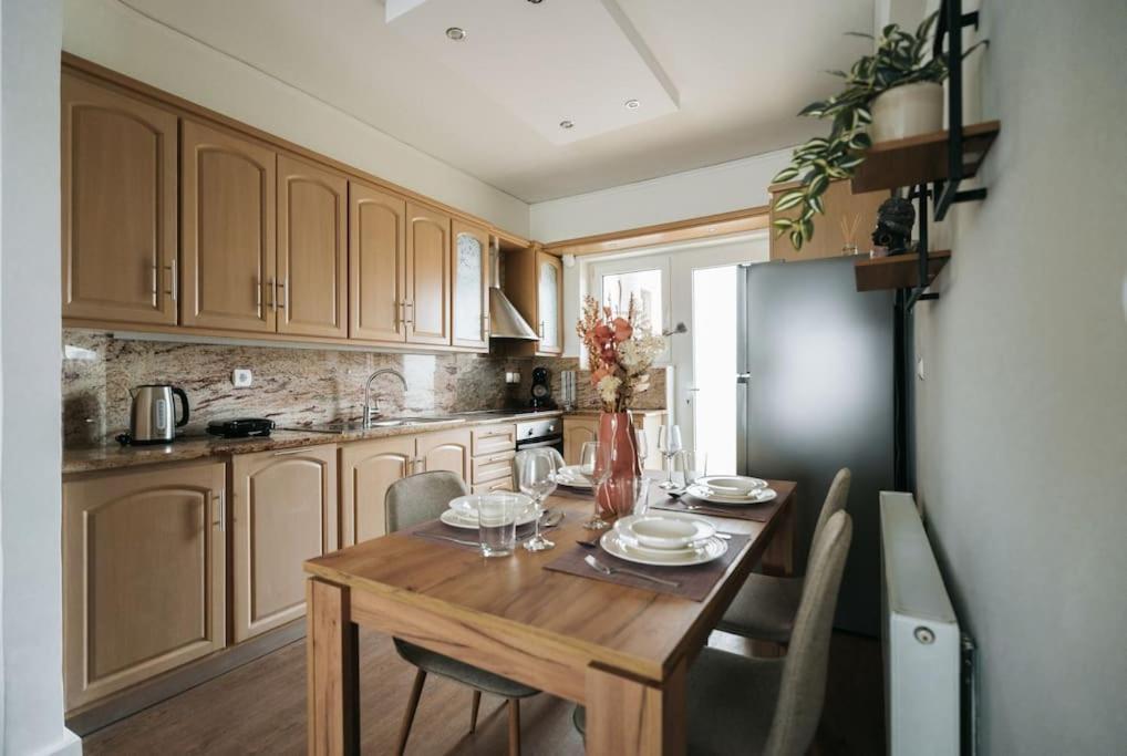 Luxury Port View Apartment Lávrion Екстериор снимка